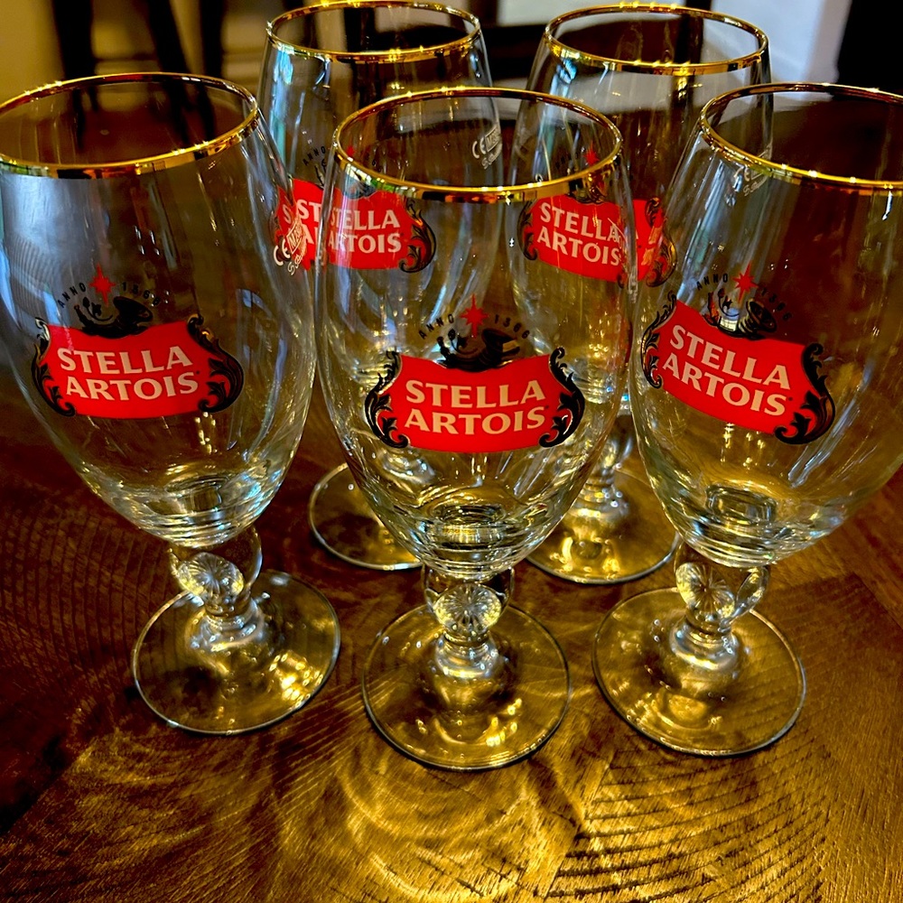 Gold Rimmed Glass Set